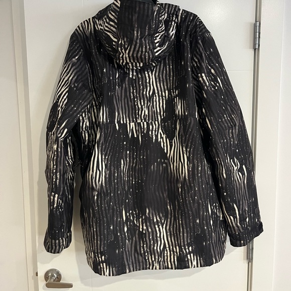 Burton The White Collection Insulated Snowboard Jacket XL - Picture 2 of 3